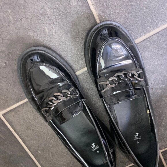 Black loafers - Picture 2 of 3